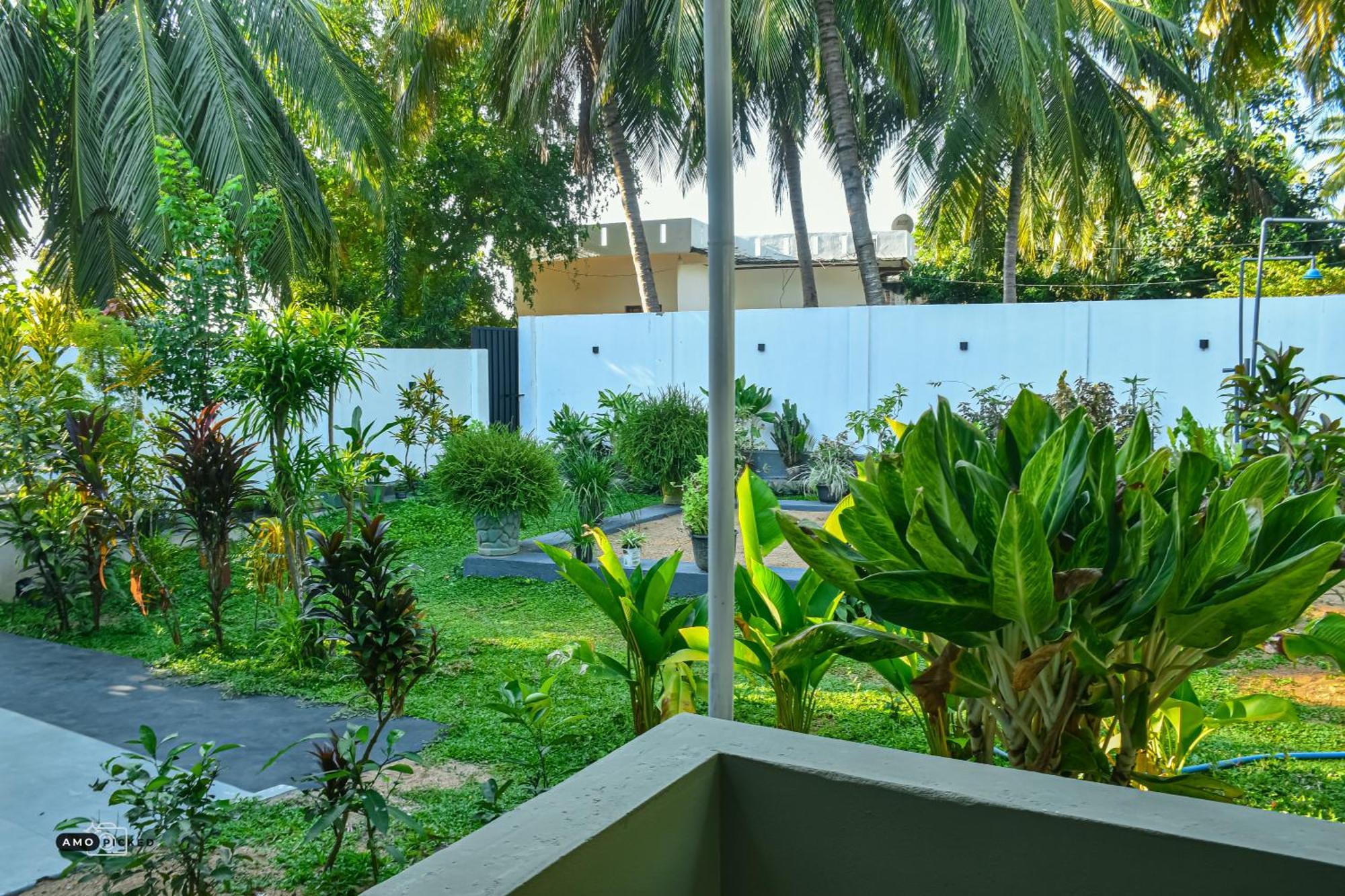 Coconut Villa Аругам Экстерьер фото